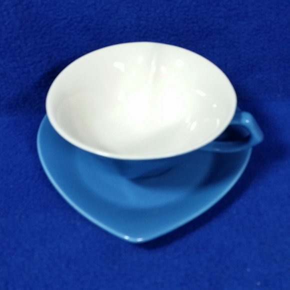 Vintage Mary Kay Blue Heart Shaped Tea Cup and Saucer 1980's Consultant Gift - Picture 7 of 10